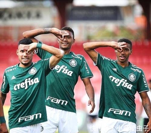 在国际足球 在国际足球