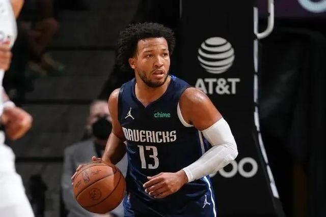 现代篮球中 现代篮球中