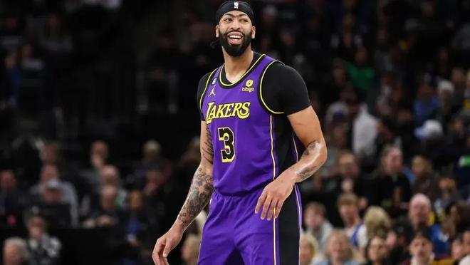 场高尔夫比 场高尔夫比