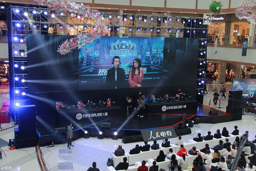 豪门抛出天 豪门抛出天